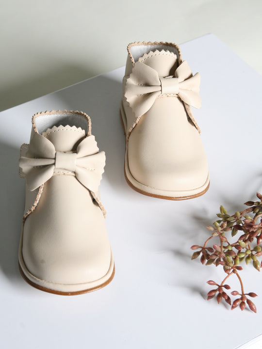 Borboleta Nude 'Sharon' Leather Bow Boot