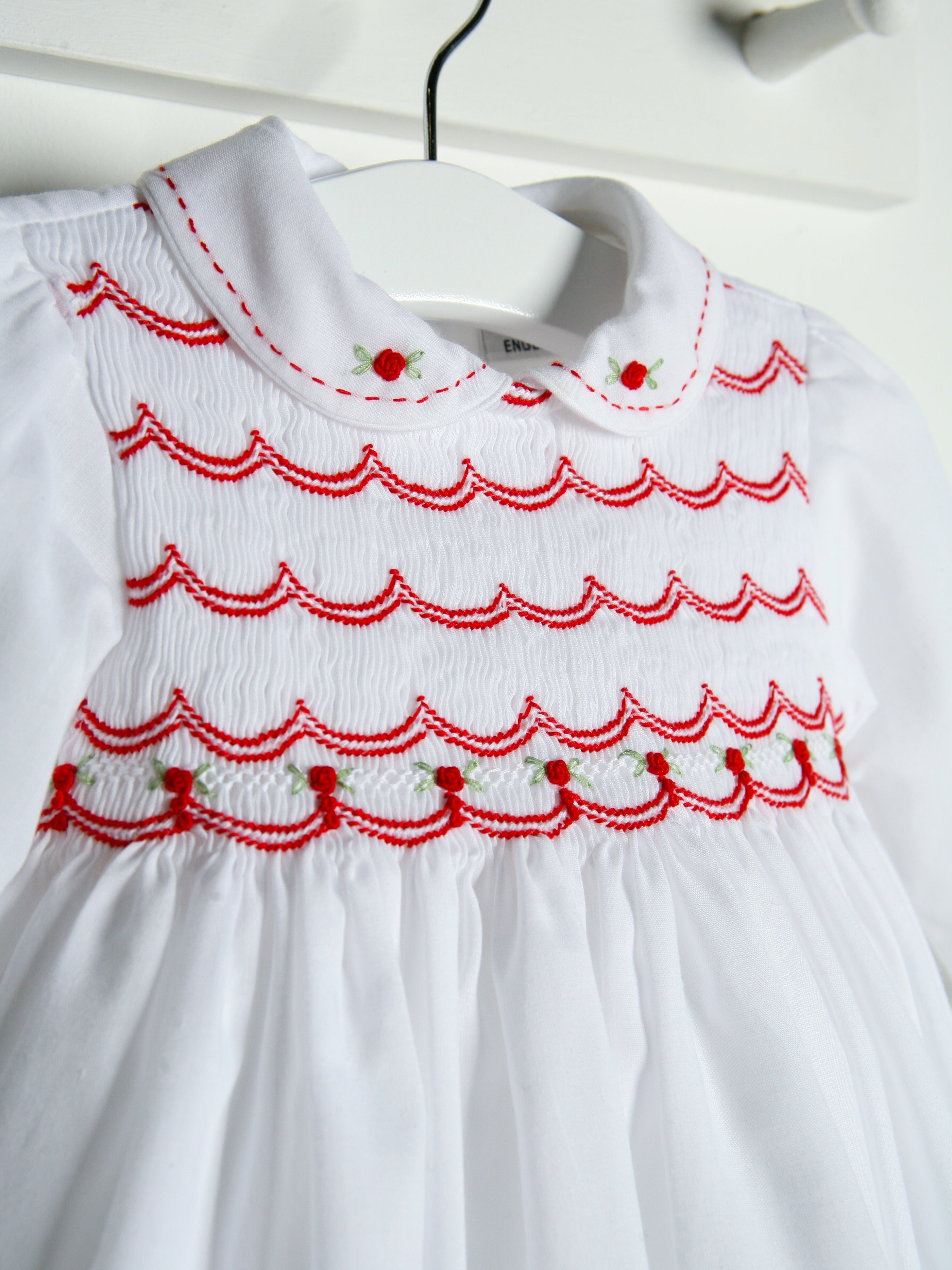 Red smocked clearance christmas dress